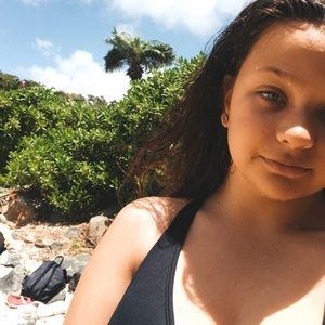 Meet your Posher, Isla-rose